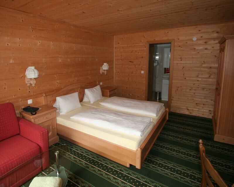 Hunting accommodation